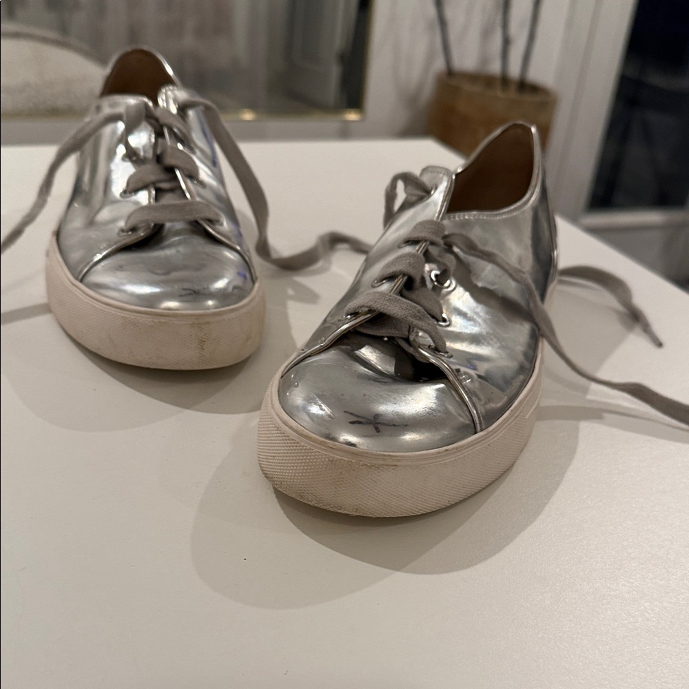 Karl Lagerfeld Metallic Silver Woman’s sneaker